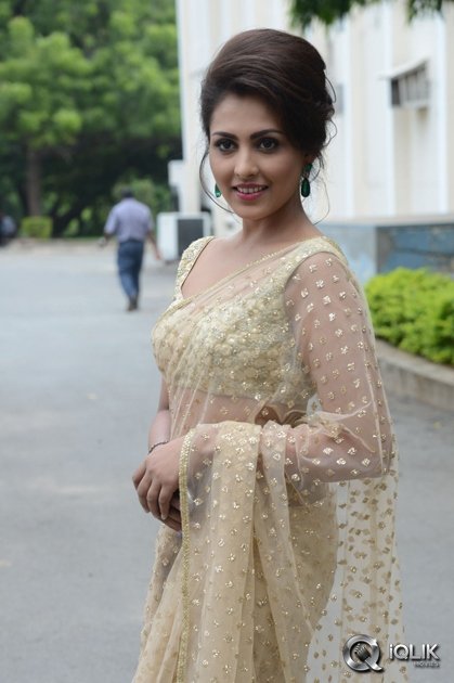 Madhu-Shalini-at-Cheekati-Raajyam-Movie-Press-Meet